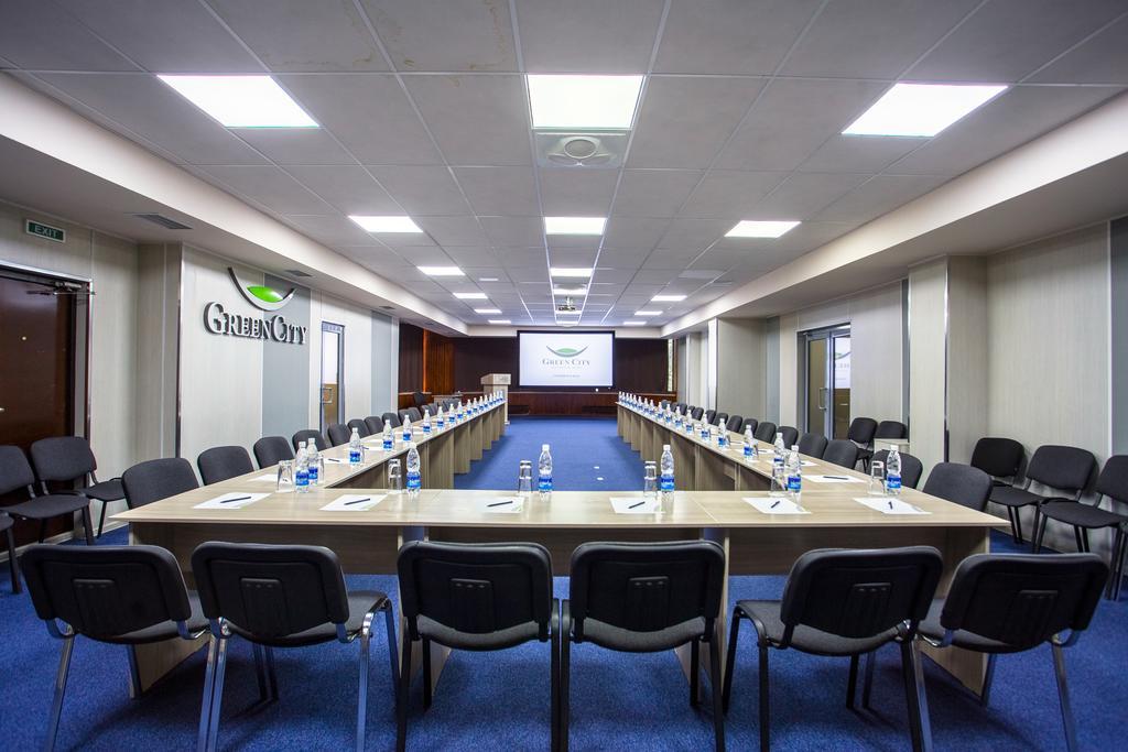 Green City Hotel Bishkek Exterior foto